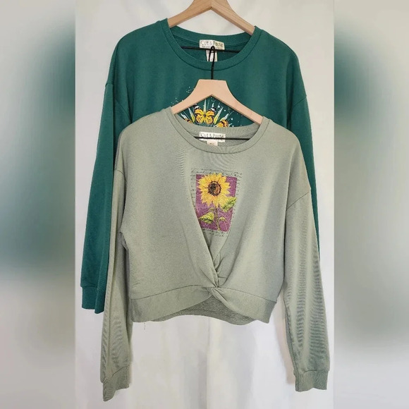 Cut & Paste Womens Cropped Twist Tops Lot of 2 Size M Green Butterfly Sunflowers - Picture 6 of 10